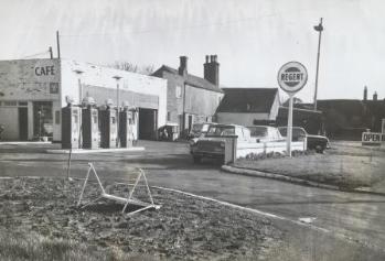 Manor House Cafe and Garage [PL/PH2/23]